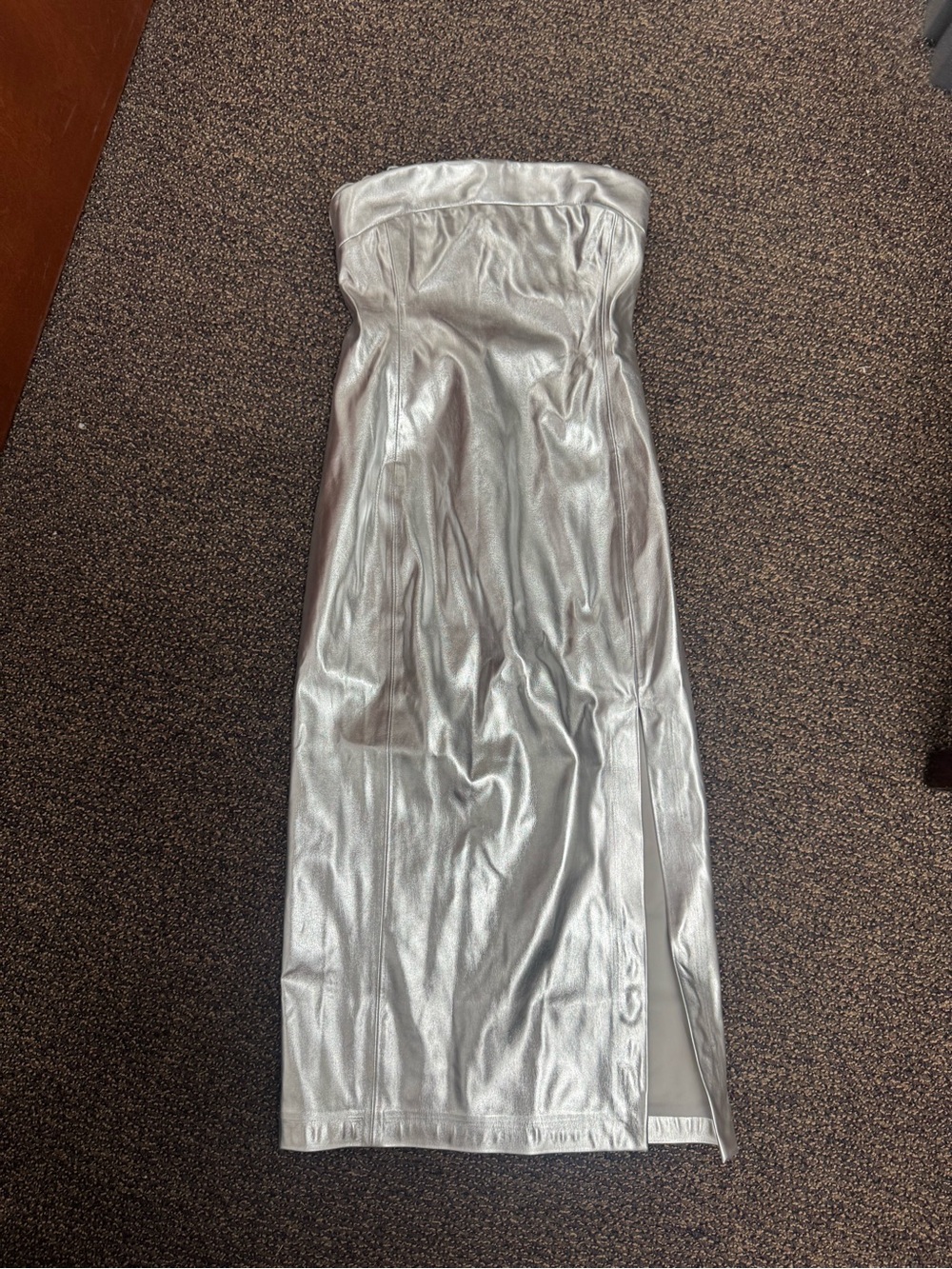 Alice + Olivia Strapless Silver Metallic Midi Dress